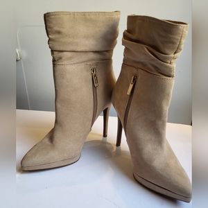 NWOT Jessica Simpson Women Gaiven Ankle Boots Size 8 1/2 M, Neutral Almond